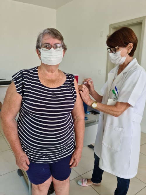 vacinacao-dos-idosos-com-65-anos-inicia-neste-sabado