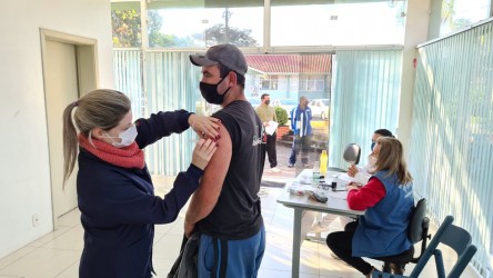 bom-principio-ja-aplicou-5360-vacinas-contra-covid