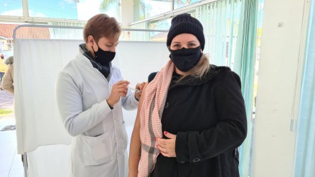 nesta-terca-feira-inicia-vacinacao-de-quem-tem-25-anos