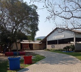 escola-albino-completa-60-anos