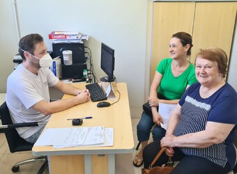 idosos-devem-ir-as-consultas-acompanhados