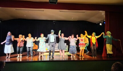 teatro-da-terceira-idade-brilhou-em-sua-estreia