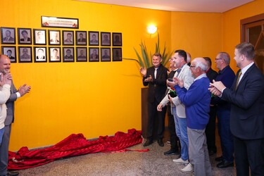 lancado-livro-historico-da-festa-do-moranguinho