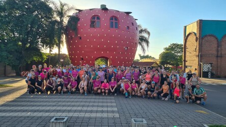 caminhada-da-mulher-reuniu-170-caminhantes