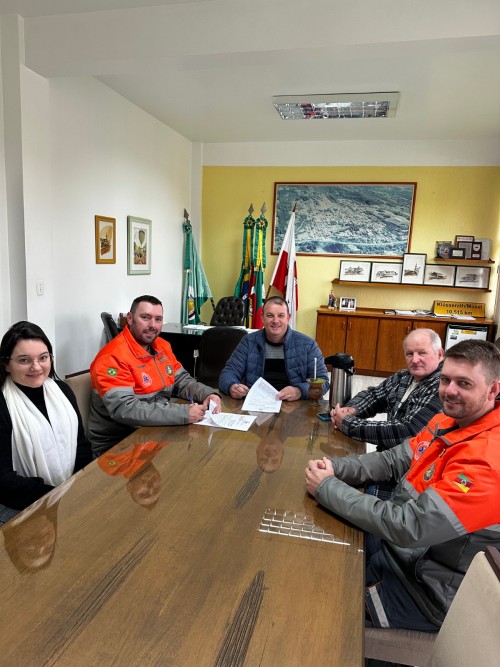 prefeitura-renova-parceria-com-associacao-de-bombeiros-voluntarios-de-bom-principio