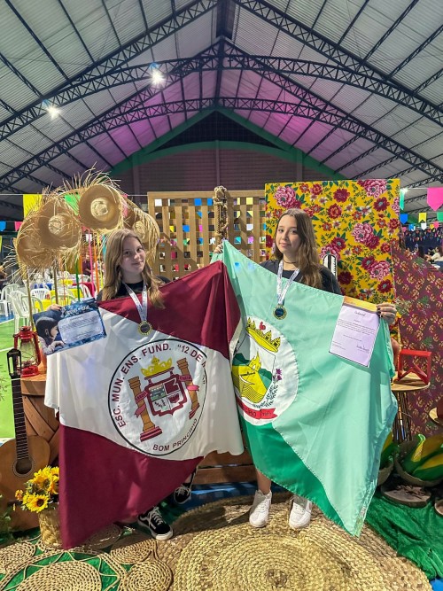 alunas-de-bom-principio-sao-premiadas-em-feira-nacional-e-garantem-vaga-para-a-febrace-2026