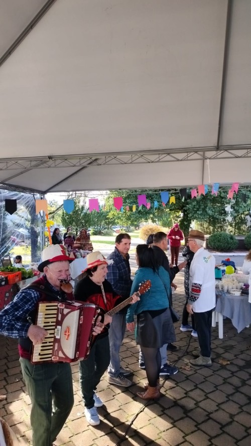 feira-sabor-e-arte-comemora-dois-anos-com-manha-festiva-e-grande-participacao-da-comunidade