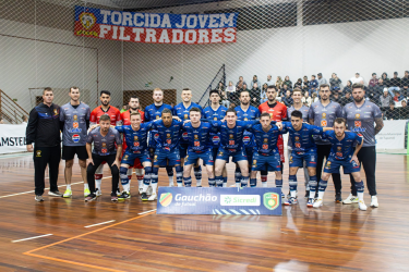 filtradores-vence-fora-de-casa-e-segue-firme-na-serie-a-do-gauchao-de-futsal
