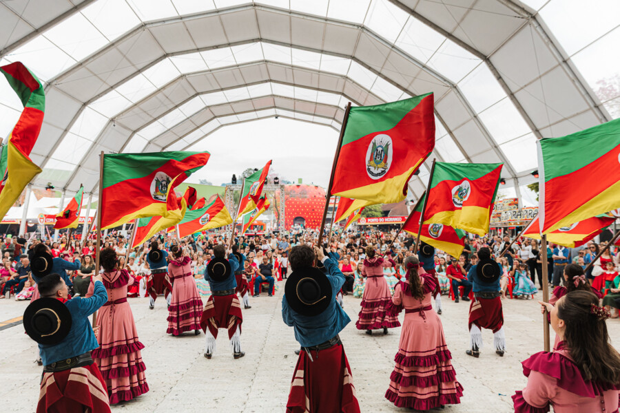 entrevero-cultural-exalta-o-orgulho-gaucho-na-festa-do-moranguinho