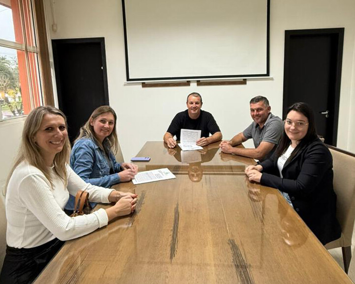 vereadores-destinam-verbas-para-melhorias-em-associacoes-e-escola