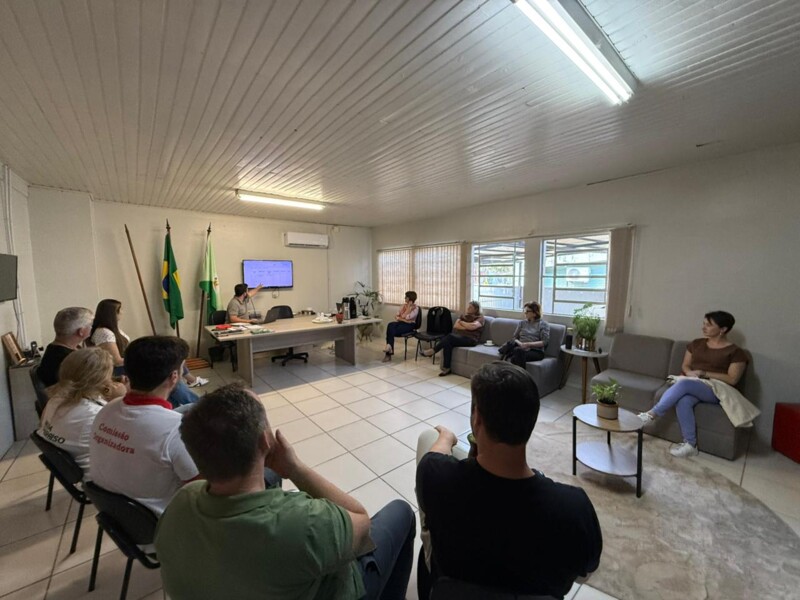 conselho-municipal-de-turismo-revisa-plano-de-metas-e-propoe-criacao-de-associacao-para-fortalecer-o-setor