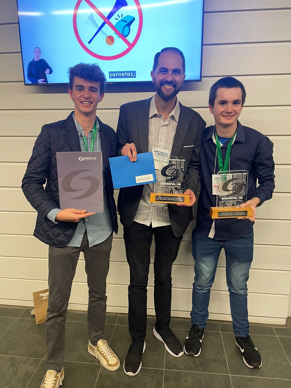 talento-e-inovacao-estudantes-de-bom-principio-conquistam-1-lugar-em-feira-cientifica-e-representarao-o-brasil-nos-estados-unidos