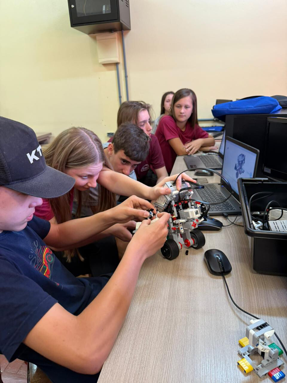 WhatsApp Image 2025-11-21 at 09.34.30 (3).jpeg