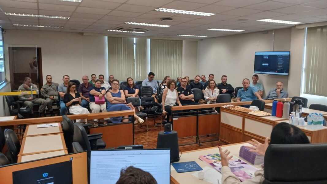municipios-da-regiao-discutem-acoes-conjuntas-no-combate-a-violencia-contra-a-mulher