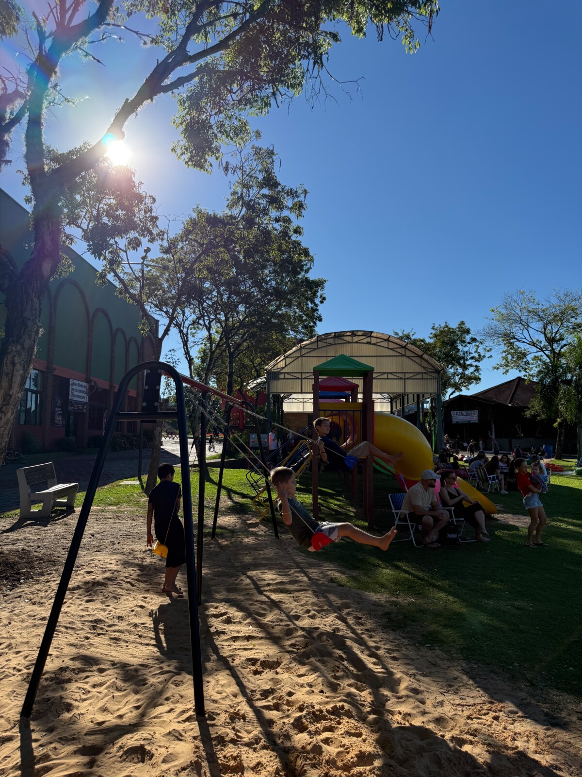 parque-cheio-e-clima-de-alegria-marcam-mais-uma-edicao-do-domingo-no-parque