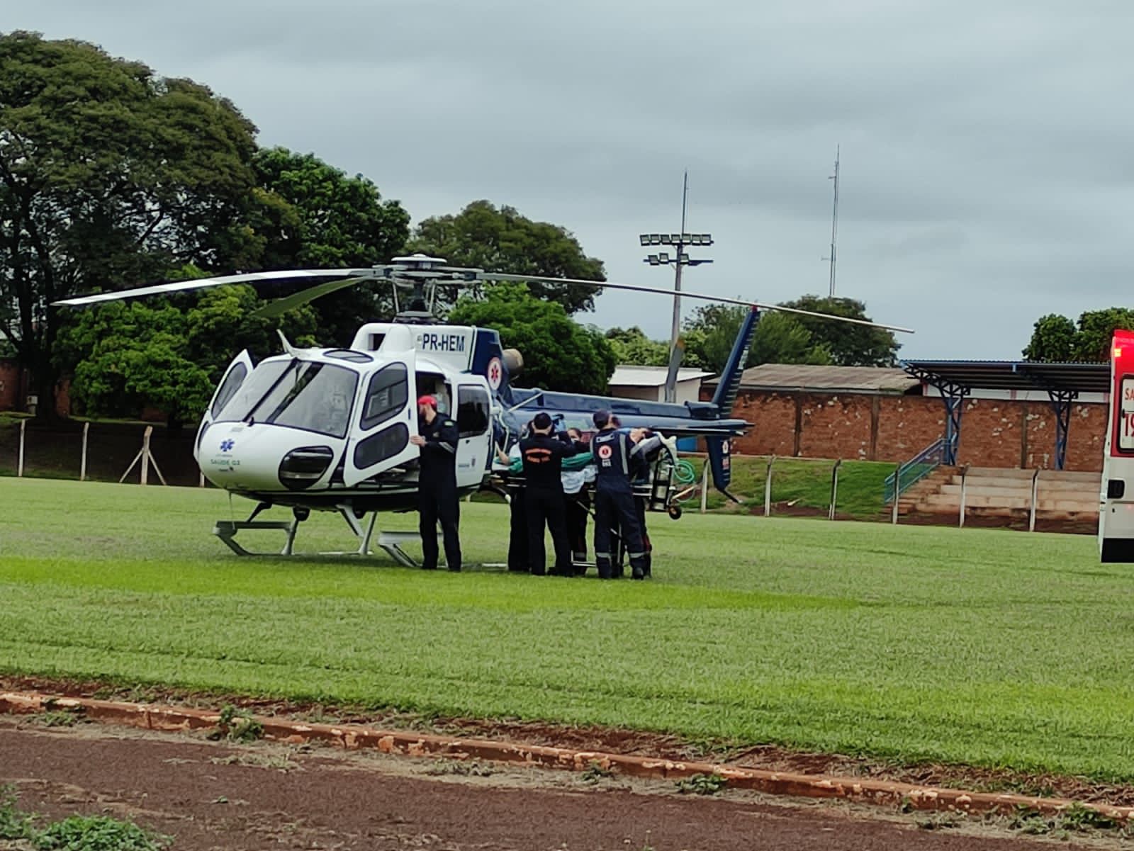 DIA HISTÓRICO Paciente de Cascavel é transferida ao hospital municipal de Palotina