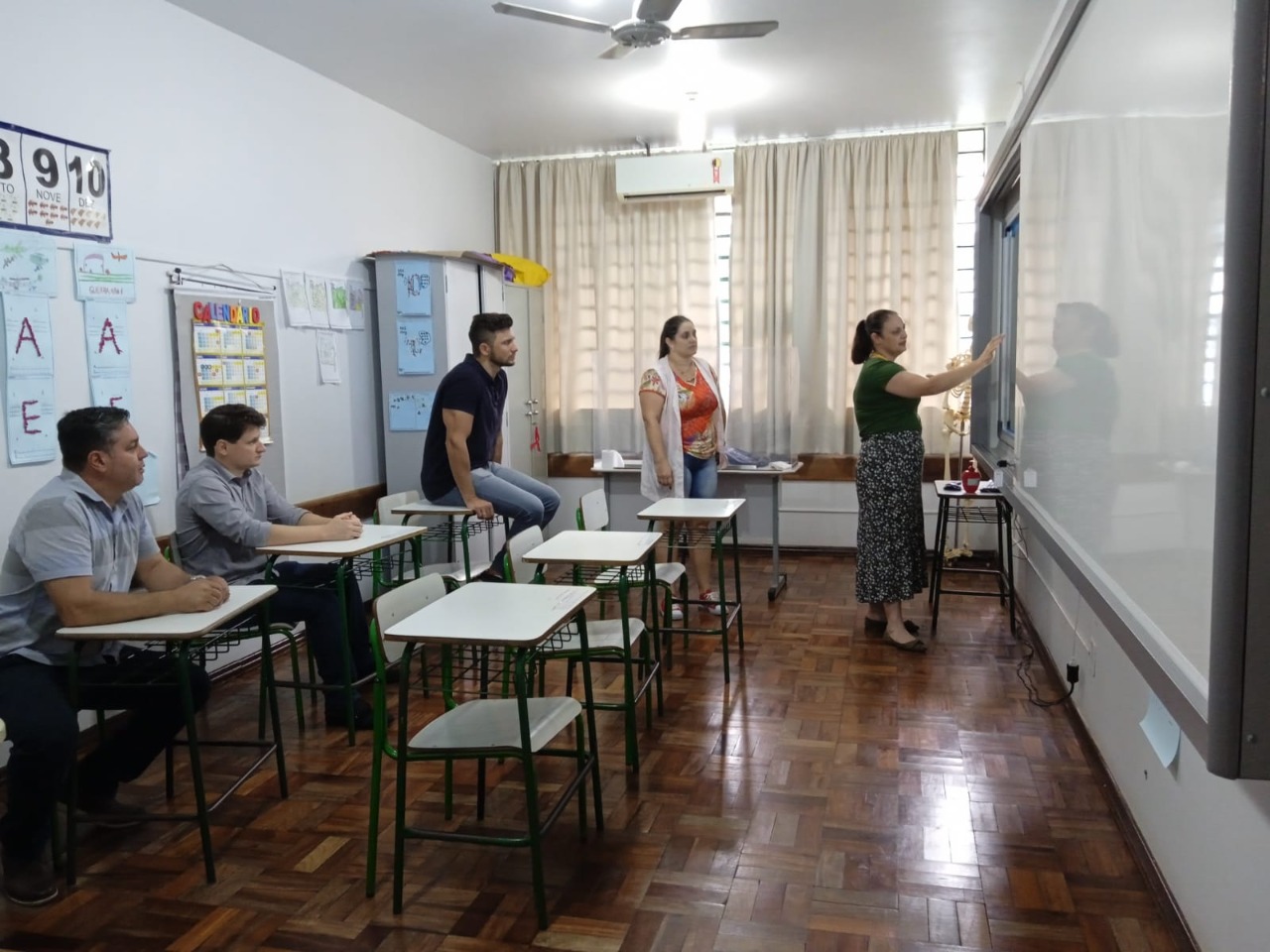 EDUCAÇÃO Vice-prefeito de Palotina visita Escola Padre Vitorino Roggia