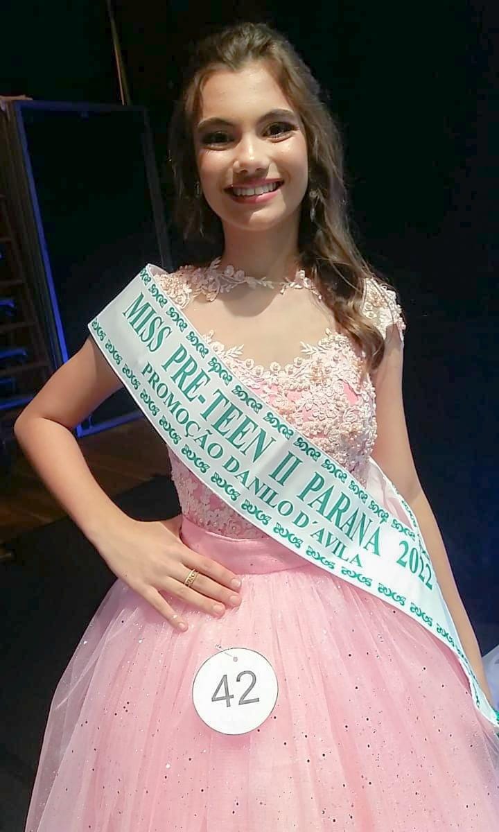 BELEZA INFANTIL Palotinense de 07 anos é coroada Mini Miss Paraná 