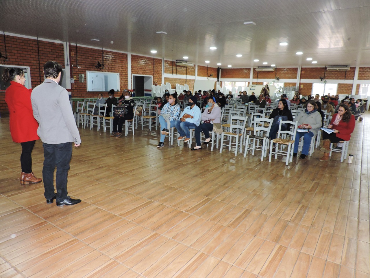 Famílias de Palotina cadastradas no Auxilio Brasil participam de reunião  