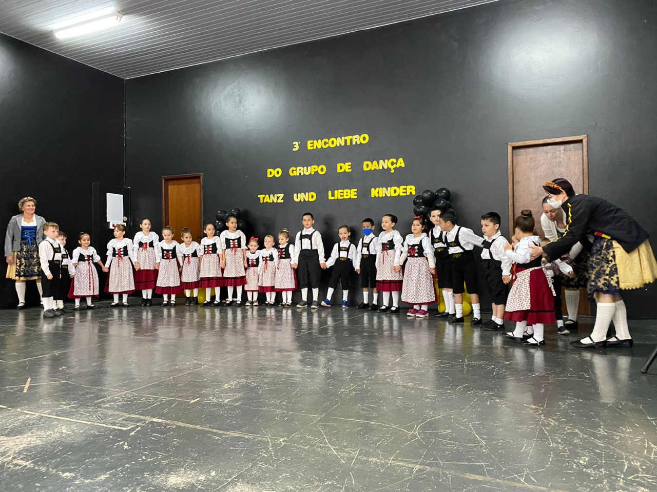 TANZ UND LIEBE Grupo Alemão de Palotina realiza o 3º encontro de danças folclóricas 
