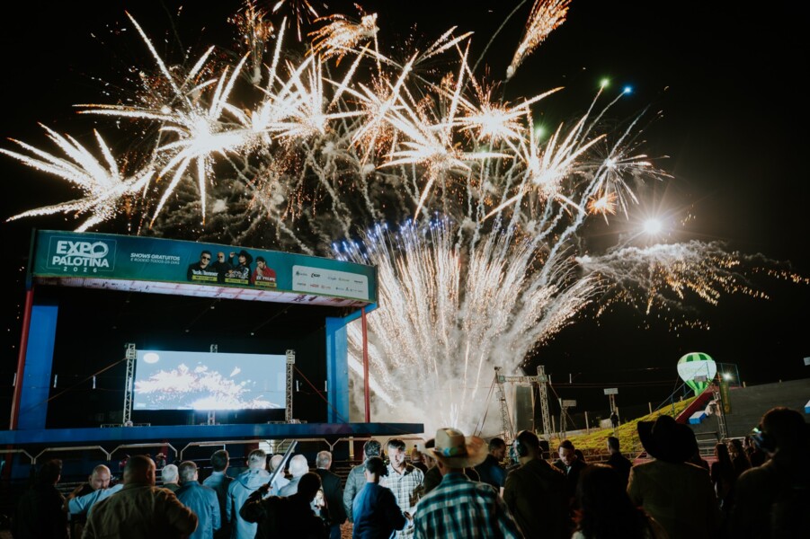 show-rodeio-e-emocao-marcam-a-primeira-noite-da-expo-palotina-2026