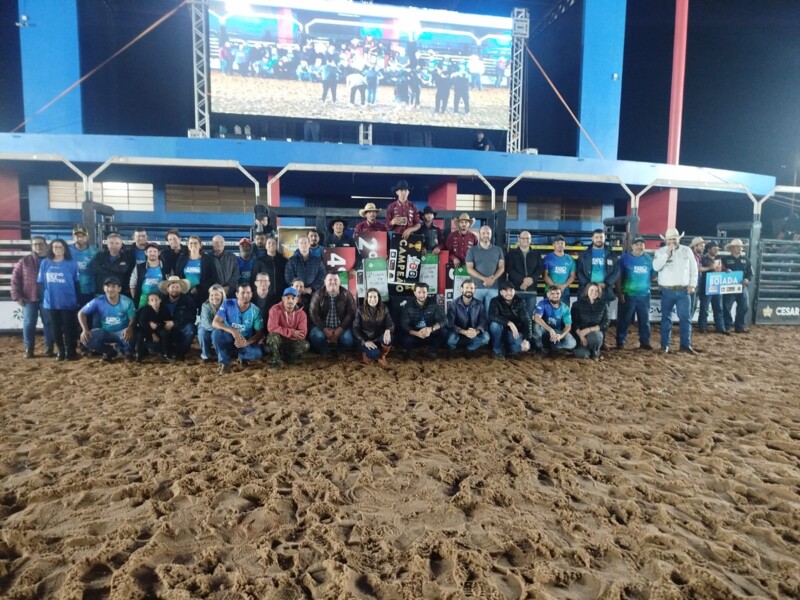 shows-e-rodeio-atraem-milhares-de-visitantes-na-expo-palotina-2026