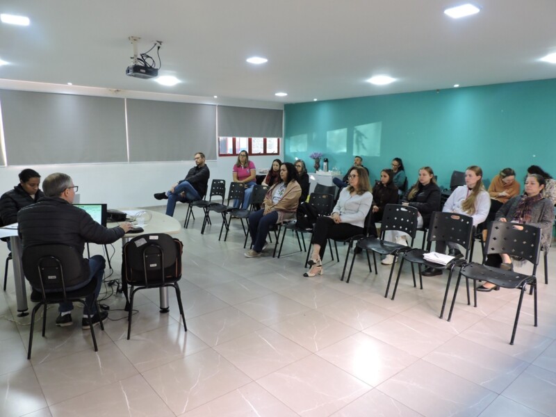 conselho-municipal-debate-prestacao-de-contas-e-organizacao-da-conferencia-da-crianca-e-do-adolescente
