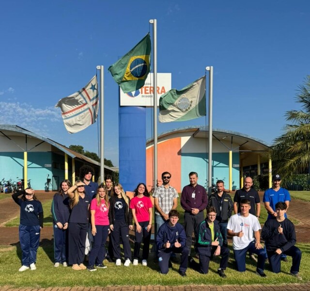 dia-da-industria-reune-alunos-familias-e-comunidade-em-evento-de-sucesso-no-colegio-terra-do-saber