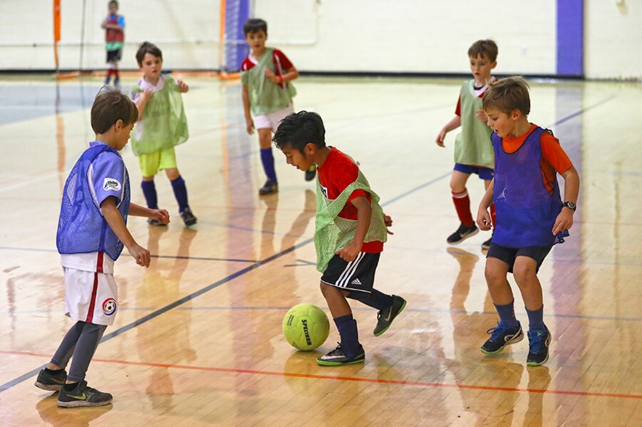 festival-interno-de-futsal-reune-atletas-das-escolinhas-esportivas-neste-sabado