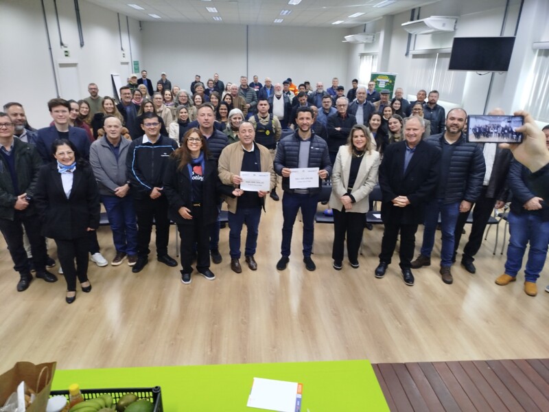 Convênios garantem Rua Coberta e pavimentação urbana em Palotina